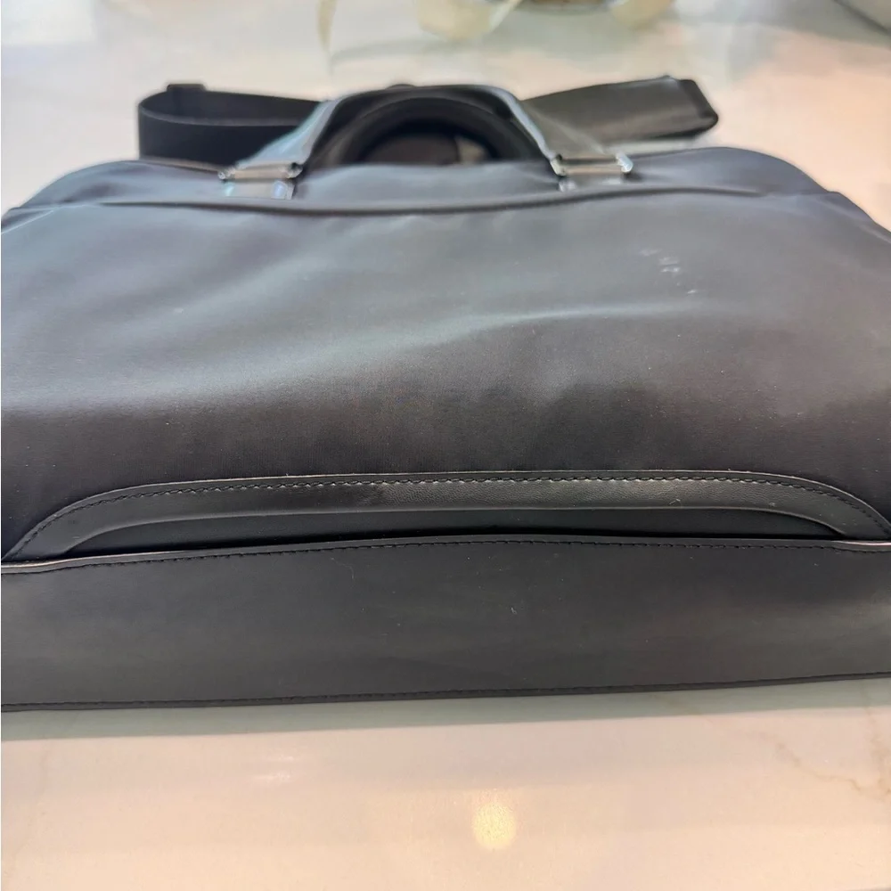 Tumi Slim Harrison Bradford Laptop Brief - Picture 5 of 9
